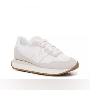 New Balance 237 White and Gray Sneakers